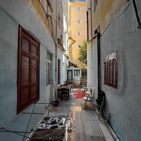Ngm . Home El Pireo Exterior foto