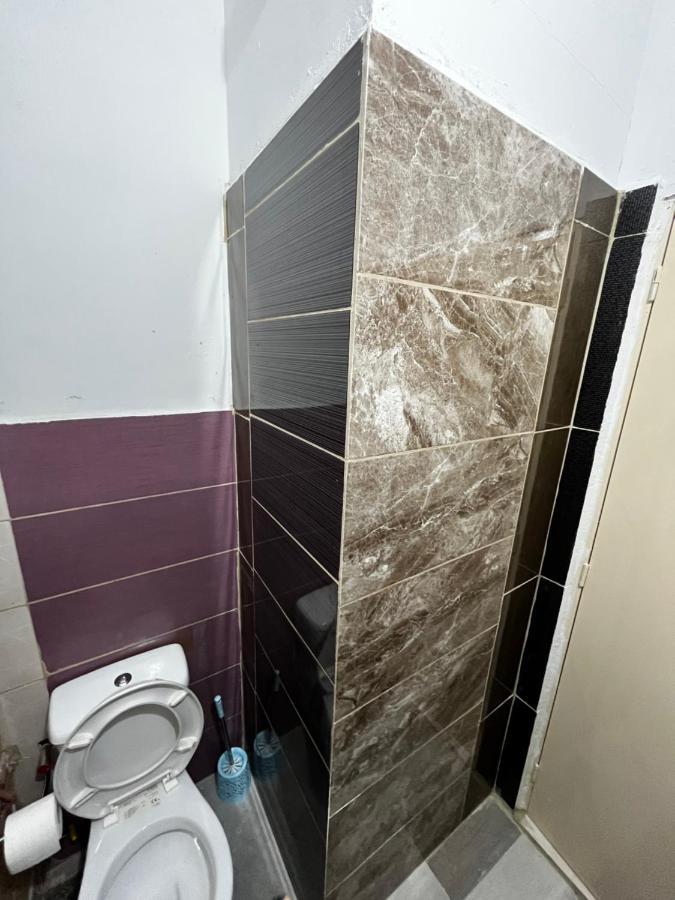Ngm . Home El Pireo Exterior foto